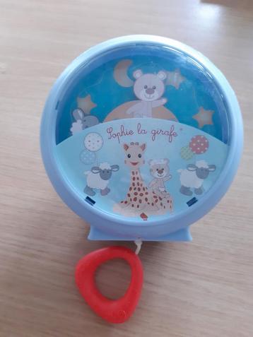Muziekmobiel " Sophie la girafe ". beschikbaar voor biedingen
