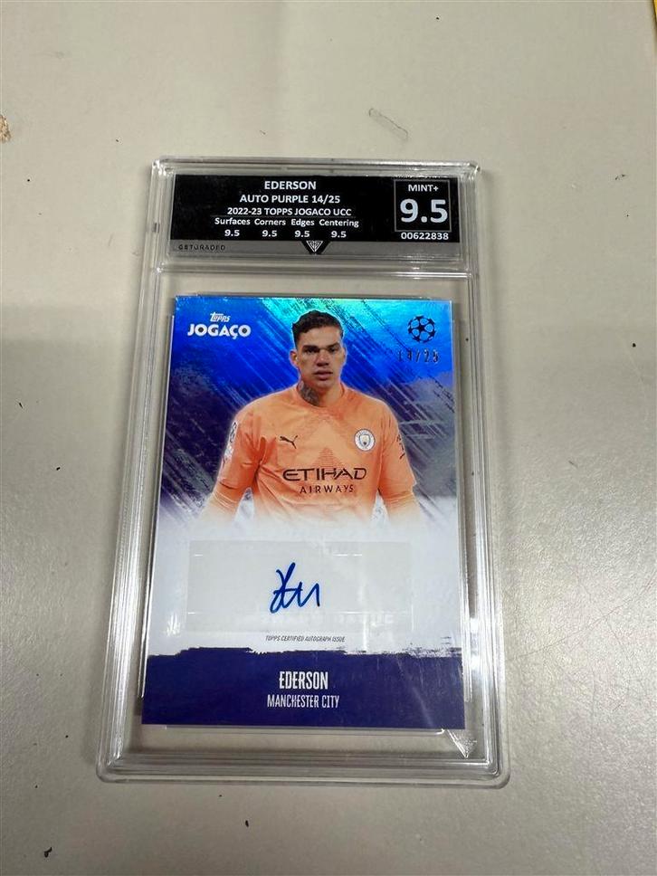 voetbal plaatje - 2023 Topps Jogaco Ederson Auto 25 Manchest, Verzamelen, Sportartikelen en Voetbal, Zo goed als nieuw, Ophalen of Verzenden