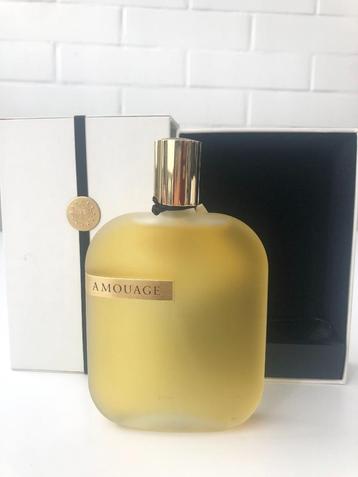Opus III - Amouage - carafes en acier - Discontinué, Enlèvement ou Envoi, Comme neuf