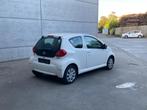 Toyota Aygo 1.0benzine 2013 met 77000km*airco*garantie*EURO5, Auto's, Toyota, Stof, 50 kW, Zwart, Wit