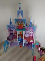 Lot Barbies et château Reine des neiges, Enlèvement, Utilisé