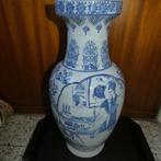 Grote blauw-witte Chinese balustervaas / vloervaas, Antiek en Kunst, Ophalen of Verzenden
