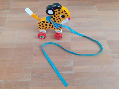 Djeco houten trekdier luipaard Greta, Kinderen en Baby's, Speelgoed | Houten speelgoed, Gebruikt, Duw- of Trekspeelgoed, Ophalen of Verzenden
