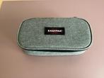 Pennenzak Eastpak oval black denim, Ophalen of Verzenden, Zo goed als nieuw