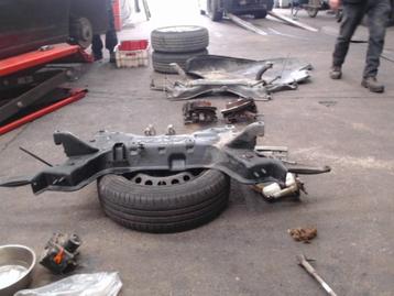 Berceau avant Suzuki Alto 3 1.0i 50kw 2009 LP/15073 beschikbaar voor biedingen