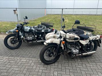 Ural en dnepr motoren met zijspan 