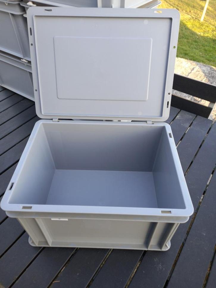 8 ex plastic box 400 x 300 x 220 mm - grijs, Huis en Inrichting, Woonaccessoires | Kisten, Zo goed als nieuw, Minder dan 50 cm