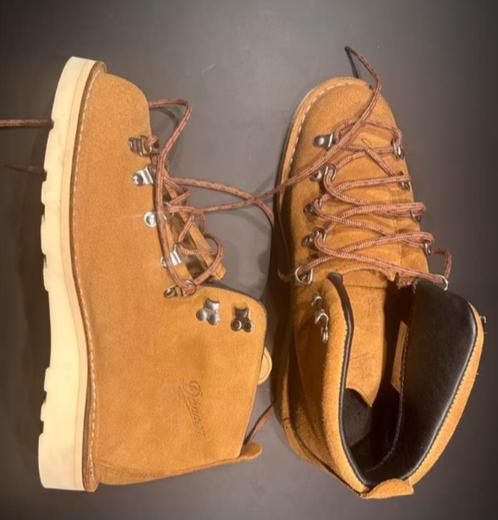 Légendaires Danner Mountain Light Pettygrove Gold neuves, Kleding | Heren, Schoenen, Nieuw, Overige typen, Overige kleuren, Ophalen of Verzenden
