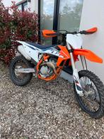 2022 KTM 250 SXF, Fietsen en Brommers, Zo goed als nieuw