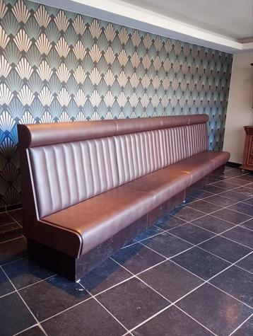 bistro tafels  beschikbaar voor biedingen