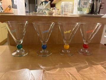 4 TWINGO aperitiefglazen beschikbaar voor biedingen