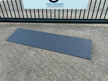 Container oprijplaat/rijplaat/oprij plaat/drempel gebruikt beschikbaar voor biedingen