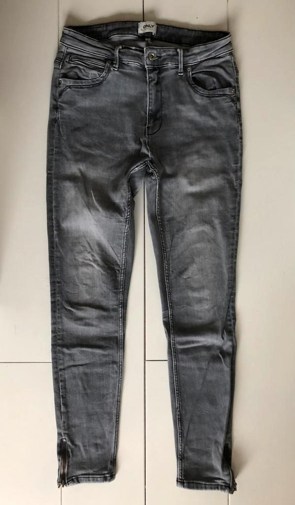 jeansbroek Only 32/32 grijs, Kleding | Dames, Spijkerbroeken en Jeans, Gedragen, Overige jeansmaten, Grijs, Ophalen of Verzenden