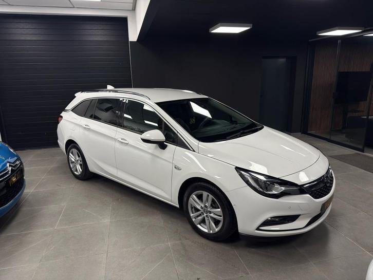 OPEL ASTRA 2017 DIESEL 149.000KM **FULL OPTIE**, Auto's, Opel, Bedrijf, Te koop, Astra, Bluetooth, Diesel, Euro 6, Wit, Zwart