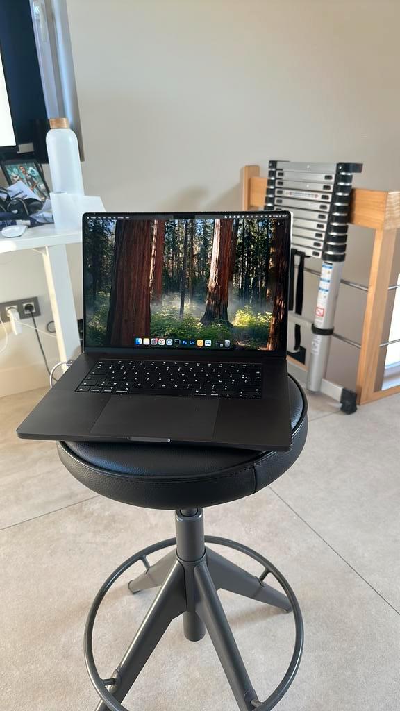 Macbook pro M3 16 inch (azerty) -  18GB ram - 512GB disk, Computers en Software, Apple Macbooks, Zo goed als nieuw, MacBook Pro