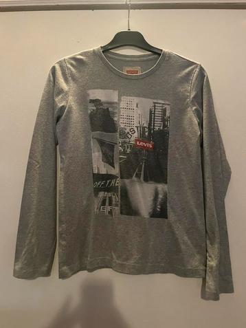T-shirt manches longues Levis taille 12 ans beschikbaar voor biedingen