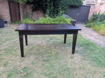 Donkerbruine tafel te koop beschikbaar voor biedingen