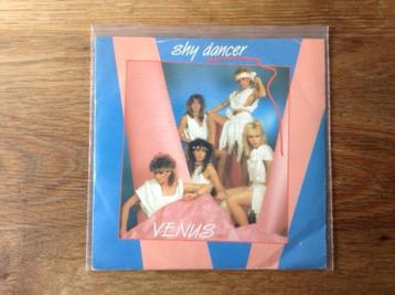 single venus beschikbaar voor biedingen