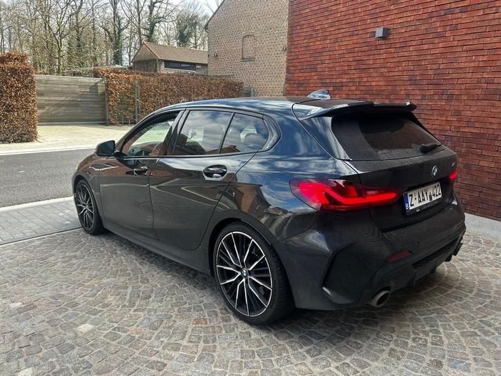 Sportive BMW 135 xdrive high Executive van het jaar 2020, Auto's, BMW, Particulier, 1 Reeks, 4x4, ABS, Achteruitrijcamera, Adaptieve lichten