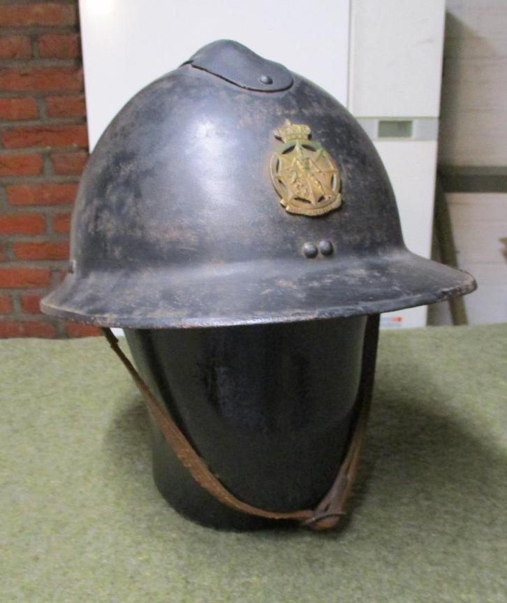 WO2 Belgische M31 Adrian helm - Luchtverdediging, Verzamelen, Militaria | Tweede Wereldoorlog, Overige soorten, Helm of Baret