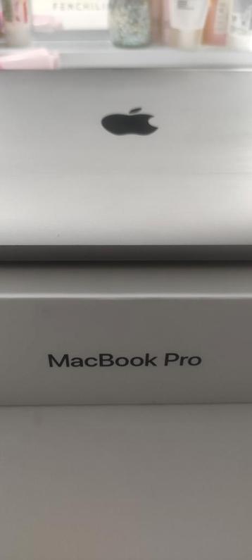 MacBook pro 2017 beschikbaar voor biedingen
