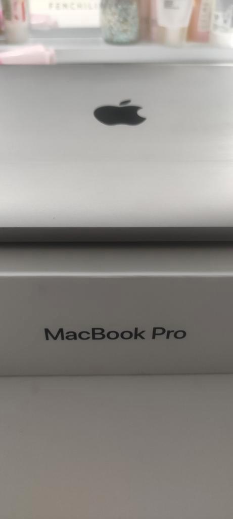 MacBook pro 2017, Computers en Software, Printers, Zo goed als nieuw, Ophalen