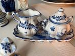 Delfts  blauw suikerpot en melkkan, Antiquités & Art, Enlèvement ou Envoi