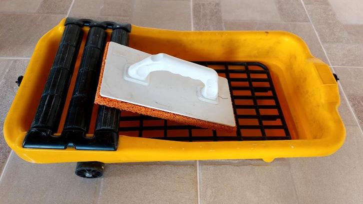 Ensemble pour carreleur, Doe-het-zelf en Bouw, Tegels, Zo goed als nieuw, Ophalen