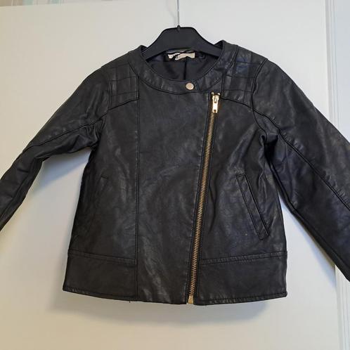 jasje in leatherlook, M 122, Kinderen en Baby's, Kinderkleding | Maat 122, Gebruikt, Meisje, Trui of Vest, Ophalen of Verzenden