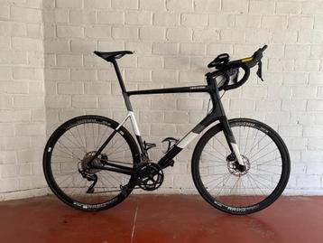 Cannondale SuperSix EVO Size 62 - DT Swiss RR 511 semi-Aero beschikbaar voor biedingen
