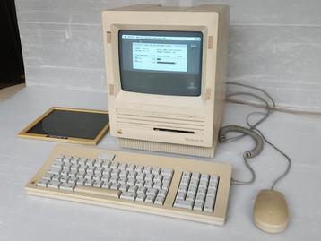 Macintosh SE + monitorfilter + Apple tas beschikbaar voor biedingen
