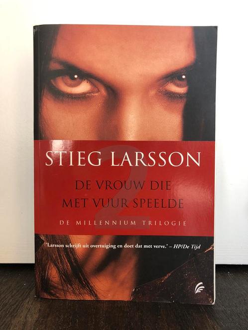 De vrouw die met vuur speelde - Stieg Larsson, Boeken, Thrillers, Gelezen, Ophalen of Verzenden