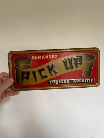 Tôle 1936 apéritif pick up , reclamebord  disponible aux enchères