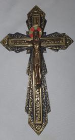 crucifix, Enlèvement