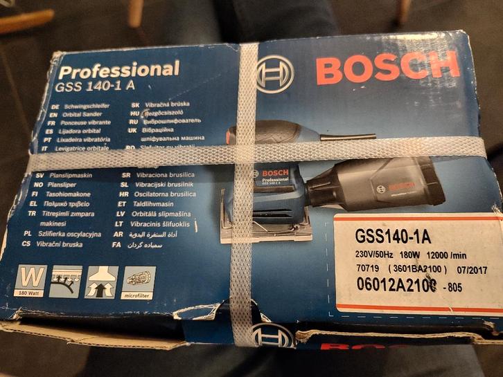 Bosch blauw schuurmachine nieuw in doos, Doe-het-zelf en Bouw, Gereedschap | Schuurmachines, Nieuw, Vlakschuurmachine, Minder dan 600 watt