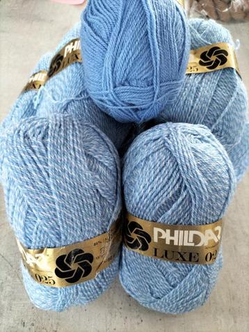 Phildar Luxe garenbal (6 ballen in gevlekt blauw en blauw) beschikbaar voor biedingen