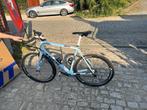 Te koop: Trek Madone racefiets - bijna nieuwstaat, Fietsen en Brommers, Fietsen | Racefietsen, Carbon, 10 tot 15 versnellingen