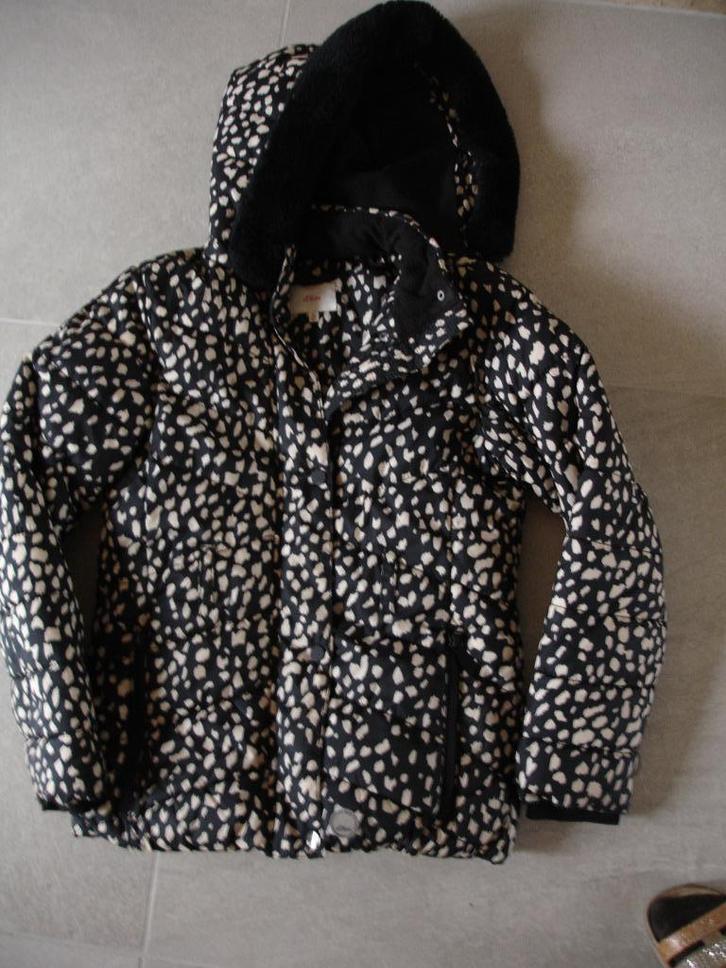 Mooie gewatteerde jas St.OLivier Mt 152 Zwart / Wit, Kinderen en Baby's, Kinderkleding | Maat 152, Zo goed als nieuw, Jas, Ophalen of Verzenden