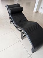 Design Chaise Longue – LC4 stijl – zwart lederlook, Huis en Inrichting, Ophalen, Gebruikt, Eenpersoons, Leer