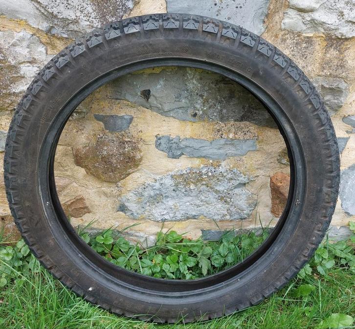 Kenda 3.00 x 18 motorband, Motoren, Onderdelen | Oldtimers, Gebruikt, Ophalen of Verzenden