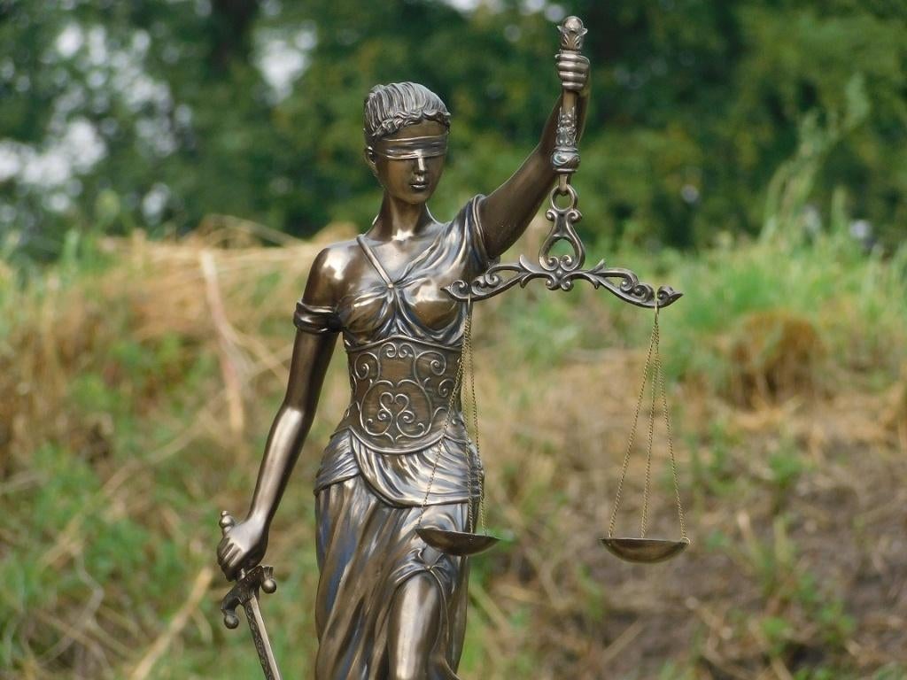 Groot beeld van Vrouwe Justitia, brons-look, heel mooi!, Antiek en Kunst, Kunst | Beelden en Houtsnijwerken, Ophalen of Verzenden