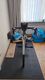 Zwift Ride met Wahoo KICKR CORE + Tablet houder, Sports & Fitness, Cyclisme, Enlèvement, Comme neuf, Autres types