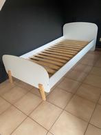 Lit enfant et sa table de nuit, Enfants & Bébés, Chambre d'enfant | Lits, Enlèvement, Comme neuf, 180 cm ou plus, 85 à 100 cm