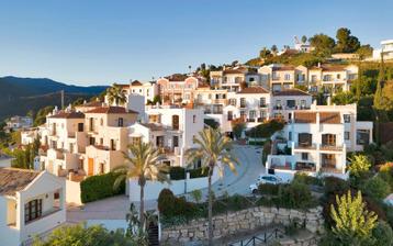 Belle maison de ville à Benahavís, Immo, 207 m², Maison d'habitation, 4 pièces, Marbella - Benahavis