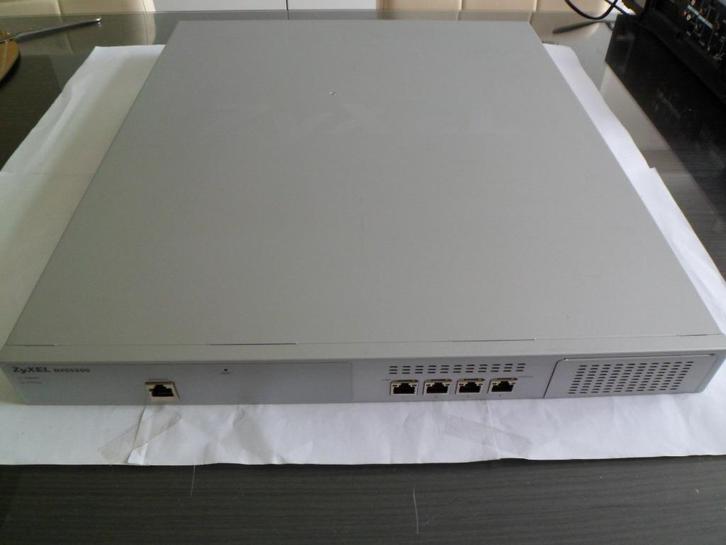 ZYXEL NXC5200 Wireless LAN Controller 100-240VAC, 50/60Hz, Computers en Software, Routers en Modems, Zo goed als nieuw, Ophalen of Verzenden