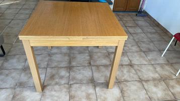Tafel - IKEA beschikbaar voor biedingen