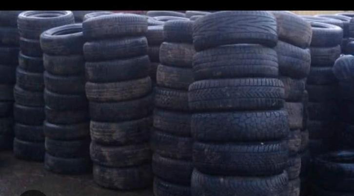 Grand lots de pneus (usagers ) a donné, Auto-onderdelen, Banden en Velgen, Band(en), Overige, Overige, Overig, Ophalen