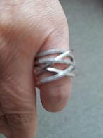 Ring met kleine steentjes, Ophalen of Verzenden, Zo goed als nieuw