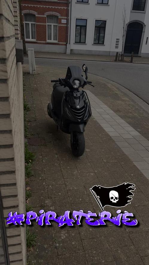 Piaggio zip 2020 4t injectie A klasse, Fietsen en Brommers, Scooters | Piaggio, Zo goed als nieuw, Zip, Ophalen