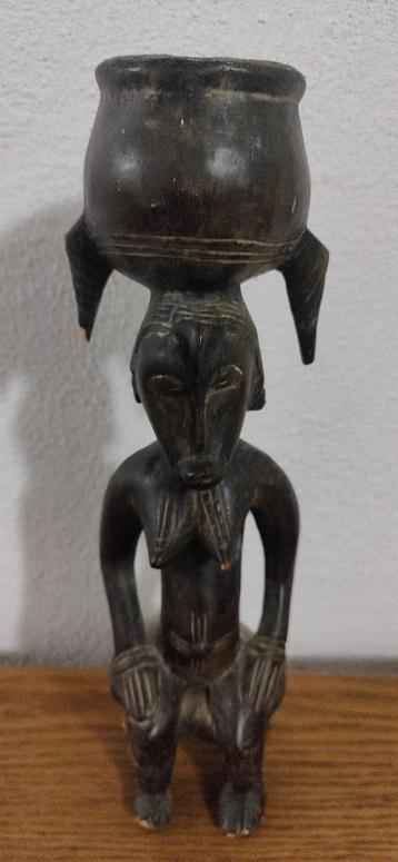 Statuette Sénoufo, Enlèvement ou Envoi